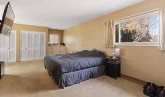 4105 Riverview Dr, Alma, MI 48801