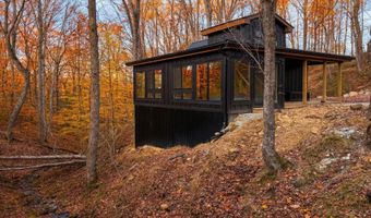 301 Baker Barr Rd, Beattyville, KY 41311