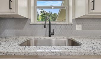 609 Libra St, Altus, OK 73521