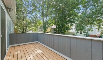 26 Channing St, Newport, RI 02840