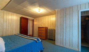 17 Warner St, Newport, RI 02840