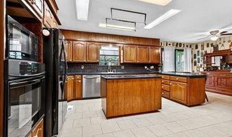 1329 Oakdale Dr, Bartlesville, OK 74006