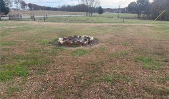 2230 Little River Rd, Asheboro, NC 27205