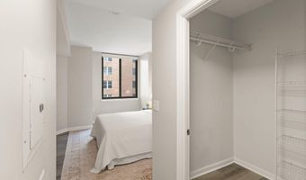 851 N GLEBE Rd 1309, Arlington, VA 22203