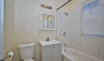 7154 S Honore St, Chicago, IL 60636