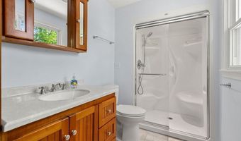 218 Brimbal Ave, Beverly, MA 01915