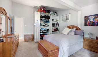 3534 WOODBURN Rd, Annandale, VA 22003