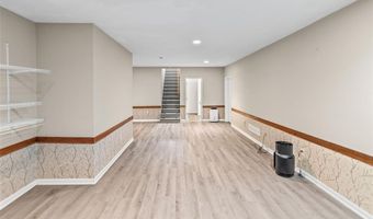 100 Windsor Dr, Alton, IL 62002