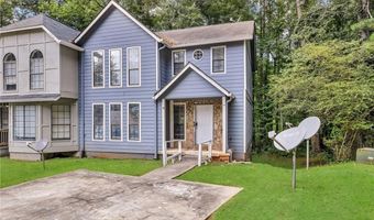824 Brandy Oaks Ln, Stone Mountain, GA 30088