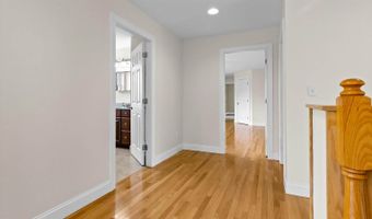 183 Skyline Rd, Bangor, ME 04401