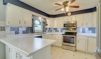 907 A Ave, Armstrong, IA 50514