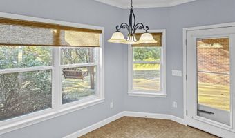 1635 Robertson Rd, Blue Springs, MS 38828