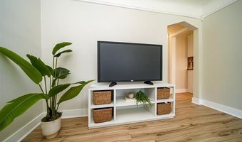 8076 Winona Ave, Allen Park, MI 48101