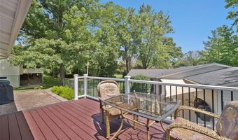 585 Golfwood Dr, Ballwin, MO 63021