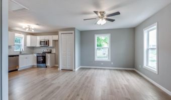 707 W Lamar St, Alvord, TX 76225