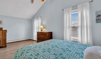 209 Fernwood Dr, Bayville, NJ 08721