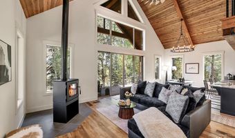 1 Caribou Pkwy, Cascade, ID 83611