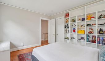 1805 ARMY NAVY Dr, Arlington, VA 22202