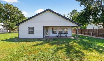 520 E 2nd St, Adrian, MO 64720