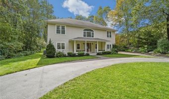 151 Old Jenckes Hill Rd, Lincoln, RI 02865
