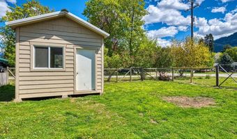 102 W Railroad Ave, Clark Fork, ID 83811