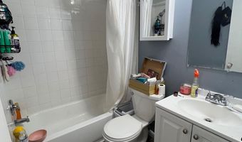 7723 DONNYBROOK Ct 205, Annandale, VA 22003