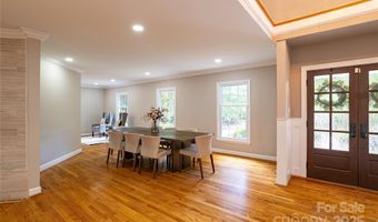 4401 Town And Country Dr, Charlotte, NC 28226