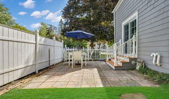 191 Lehn Springs Dr, Amherst, NY 14221