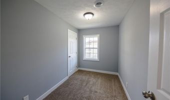 491 W Cross St, Austin, IN 47102