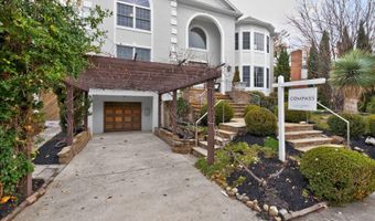 9715 SINGLETON Dr, Bethesda, MD 20817