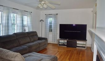 99 S Main St, Acushnet, MA 02743
