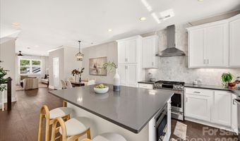 1146 E 36th St, Charlotte, NC 28205