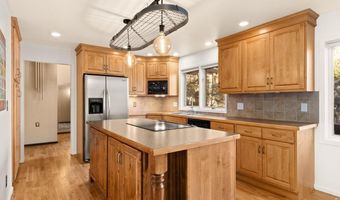 31 Kings Canyon Rd, Bellvue, CO 80512