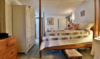 168-170 Brookside Ave, Amsterdam, NY 12010