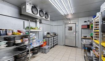 484 N DUPONT Hwy, Dover, DE 19901