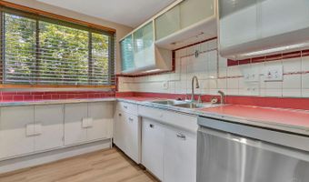 4028 Ledgewood Dr, Cincinnati, OH 45229