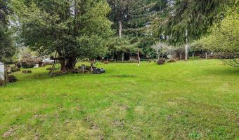 875 Aldergrove Rd, Arcata, CA 95521