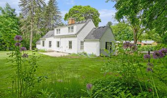2690 Overridge Dr, Ann Arbor, MI 48104