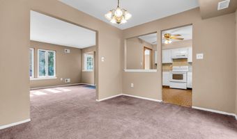 33 Windward Dr, Barnegat, NJ 08005