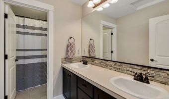 18850 TANOAK Way, Oregon City, OR 97045