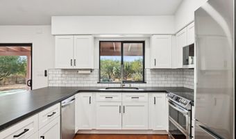 6548 E BARWICK Dr, Cave Creek, AZ 85331