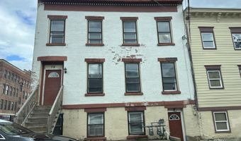 79 1st St, Albany, NY 12210