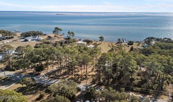 630 Seashore Dr, Atlantic, NC 28511