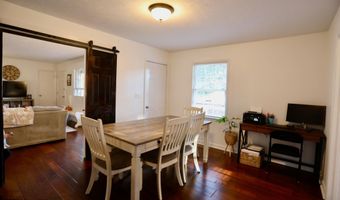 948 Pinebluff Lake Rd, Aberdeen, NC 28315