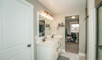 7542 Shorewood St, Allendale, MI 49401