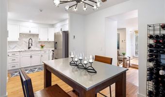75 Pelham St A, Newport, RI 02840