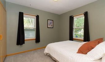 805 31st Ave, Middle Amana, IA 52203