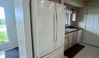 167 Country Club Ln, Amsterdam, NY 12070