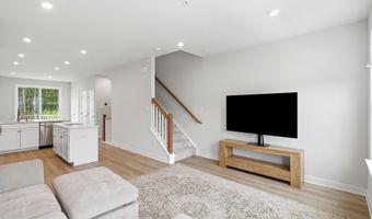 5 PELHAM Ln, Bayville, NJ 08721
