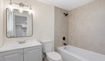 41 Madison Ave, Amityville, NY 11701